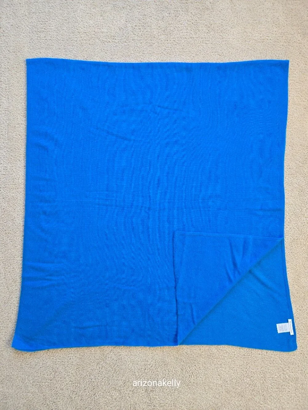 NWOT White + Warren Cashmere Travel Wrap Blue